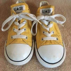 Converse low top yellow toddler girls size 10